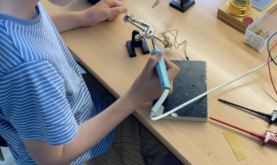 14.11.2026 Fabrica Kurs: Löten – Vom Bausatz zum Taschenrechner